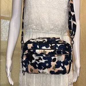 Lug Scoop Navy Floral Crossbody Bag